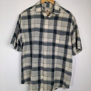Woolrich men's Short sleeve shirt plaid size m